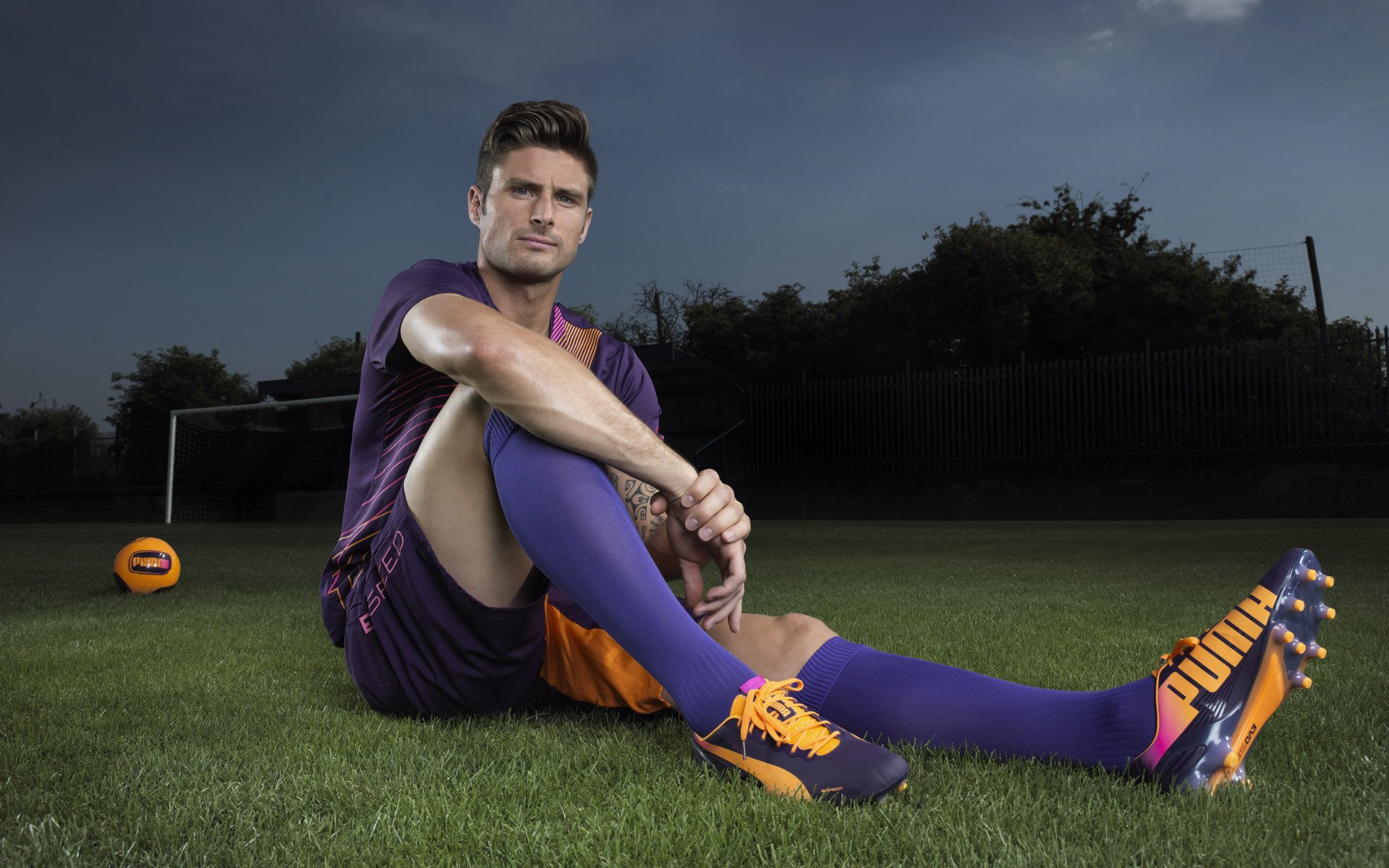 AYX SPORTS-电竞解说的风格：专业分析与幽默风趣，关于电竞解说的介绍