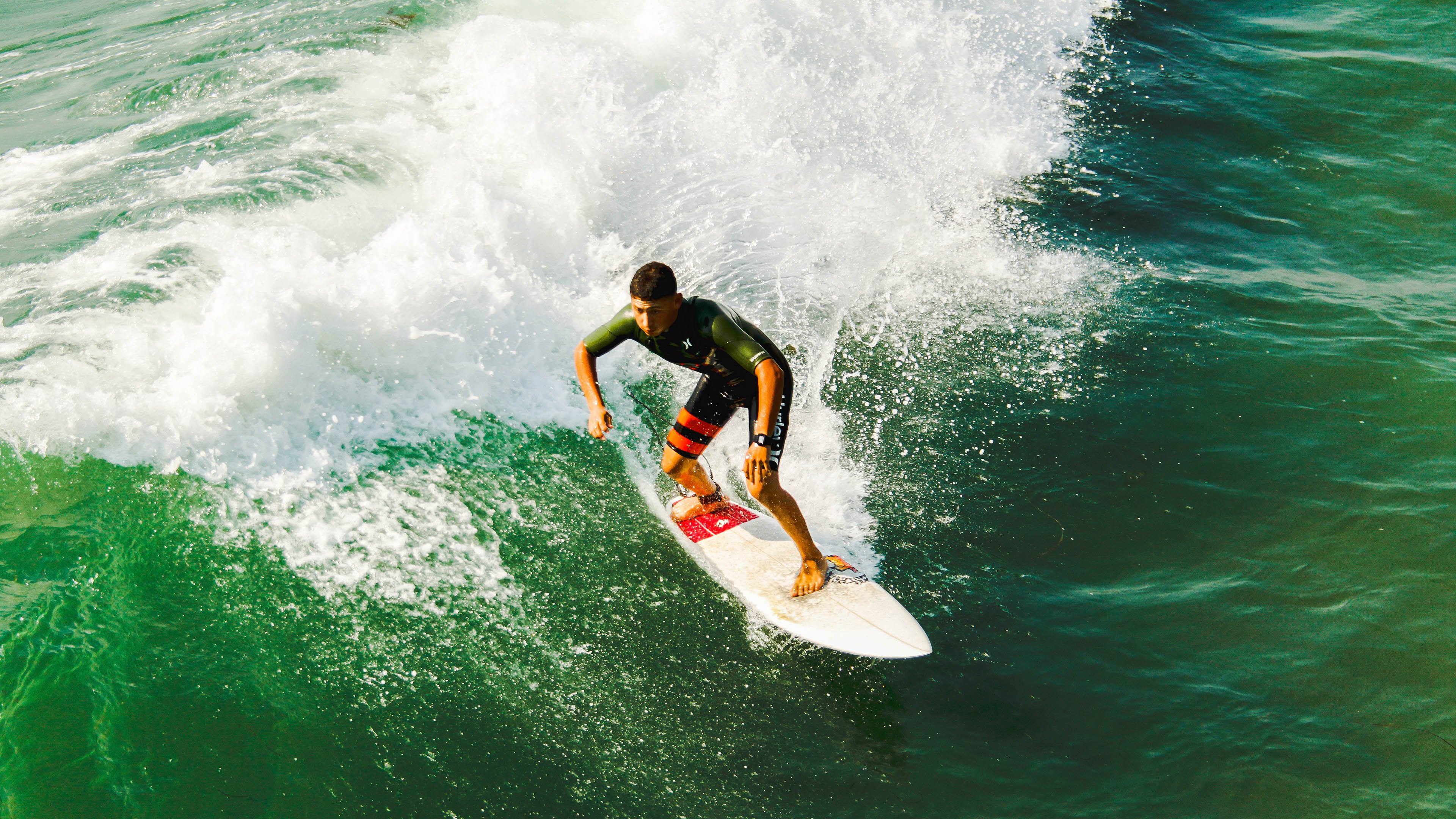 逆境磨炼出的“超级战队”——冠军的秘密武器，超级战队简介